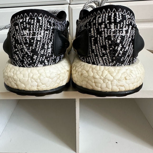 Adidas pureboost (Men’s) - Picture 3 of 6